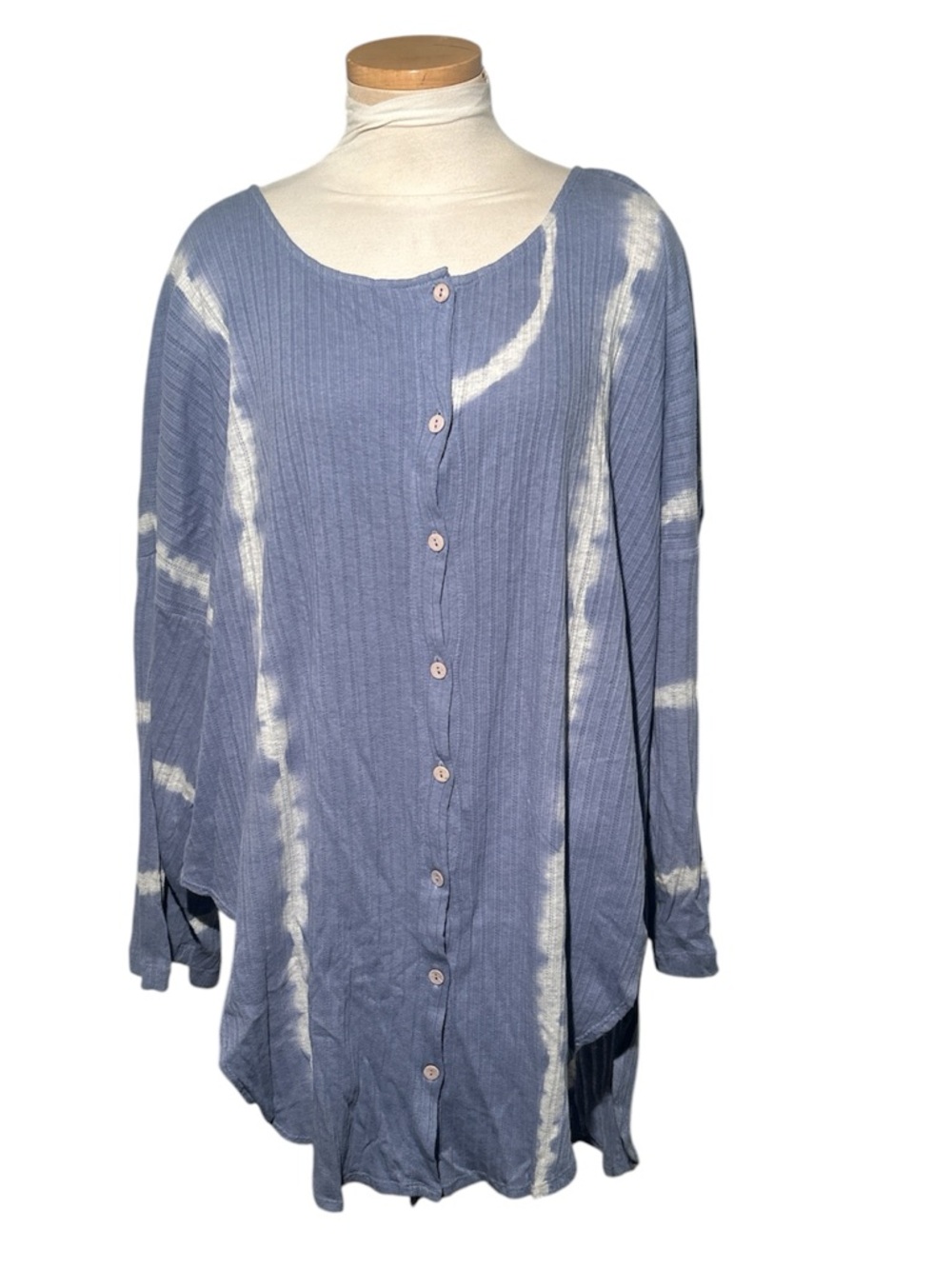 Free People Blue and White Tie-Dye Button Front Long Sleeve Top Size Medium
